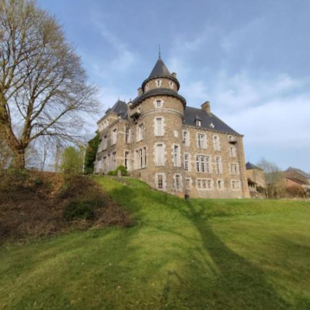 Le Petit Chateau De Blier Villa Érezée Eksteriør bilde